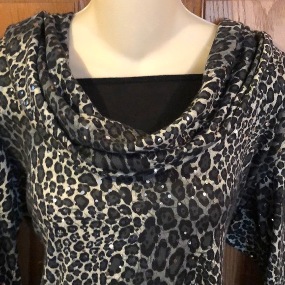 Notations Black/Gray Cowl Neck Animal Print Top, M - Picture 2 of 4